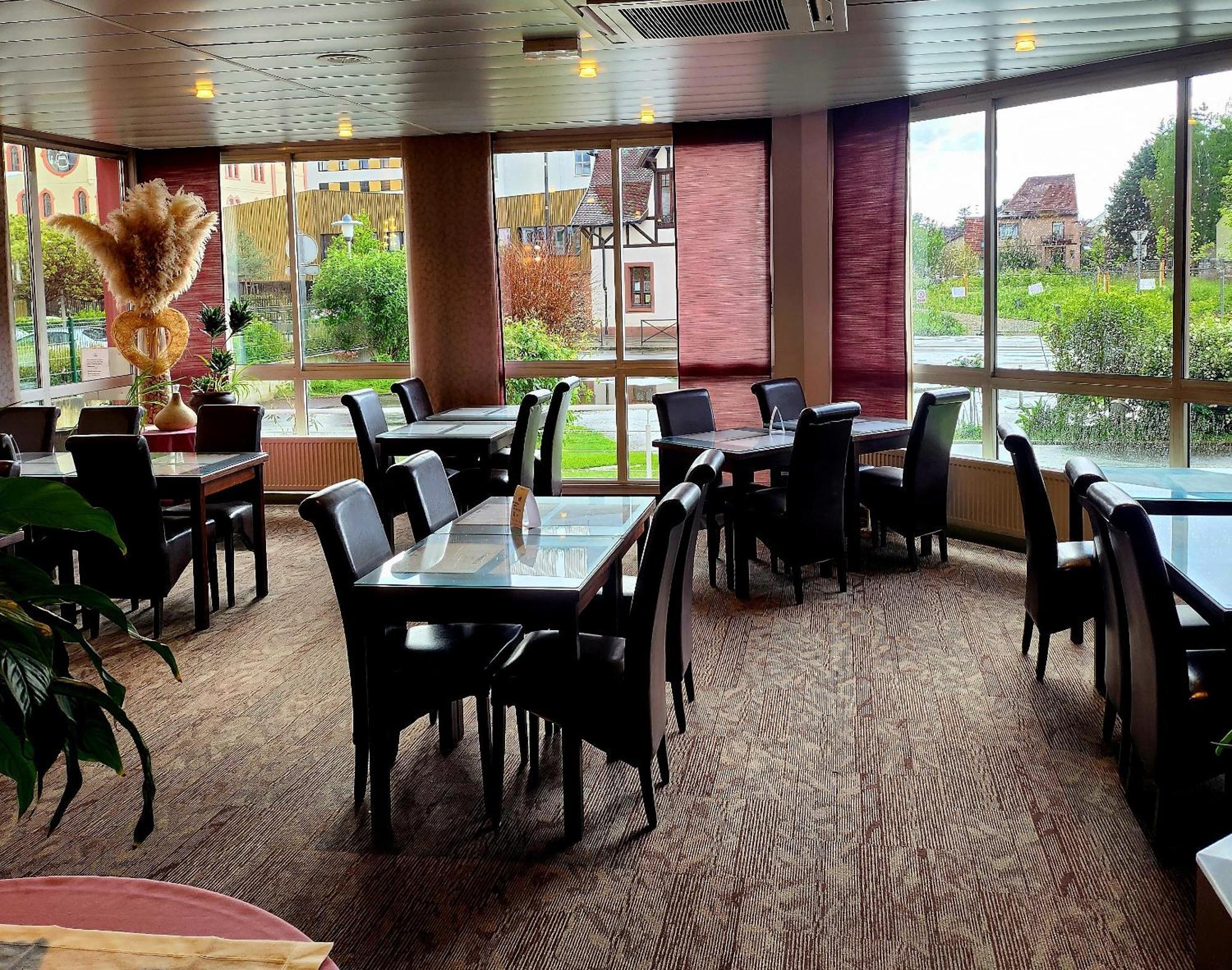 The Originals City, Hotel Le Forum, Strasbourg Nord Schiltigheim Exterior foto